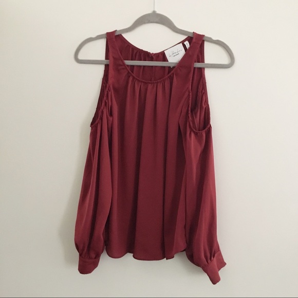 L’Academie | Revolve Maroon Cold Shoulder Blouse - Picture 2 of 5